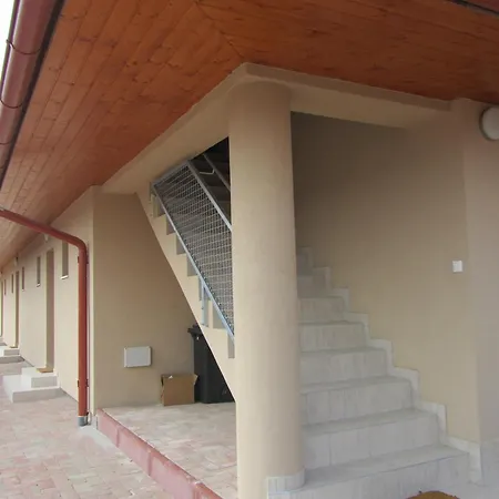 Harsas Apartmanhaz